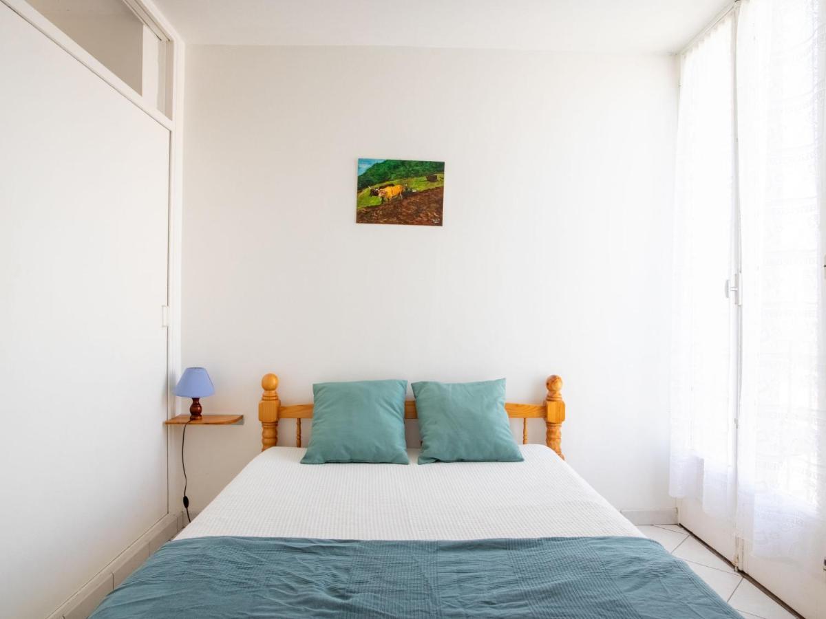 Apartment Les Roses Lauriers By Interhome Le Lavandou Exterior photo